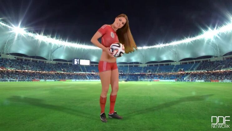 Brunette Brandy Smile Gets Wild Outdoor in Spain