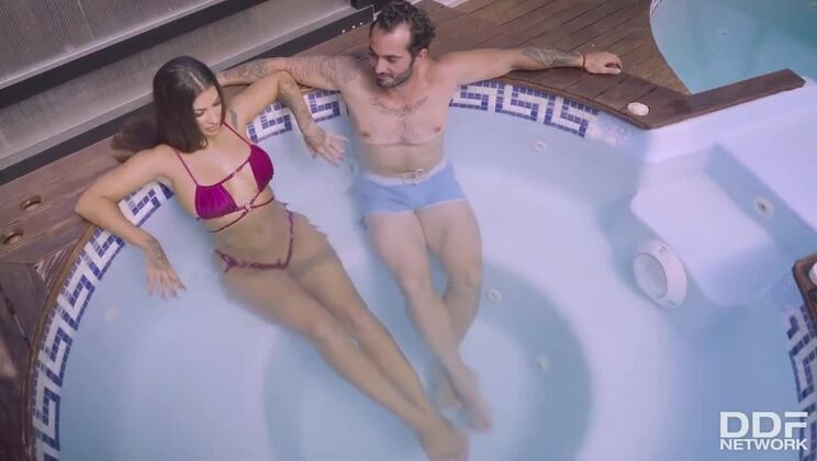 [DDFNetwork] - Susy Gala Poolside Pussy Workout - Big Tits & Big Ass Brunette - Susy Gala