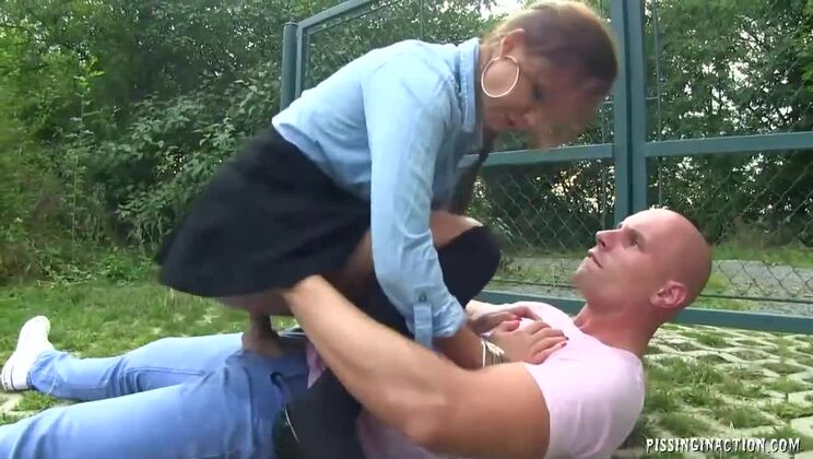 [Tainster] - Big Tits Bella Gets Pissed On & Facial - Bella Anne