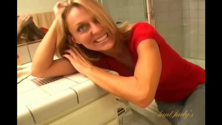 Masturbation in the Shower by Brenda