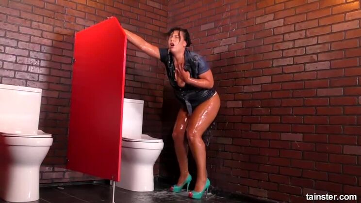 [Tainster] - Deepthroat Queen Aisha Bahadur Loves Sex Toys and Cum