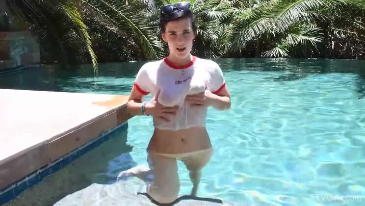 [FTVGirls] - Bella's Big Tits Bouncing Outside - Bella