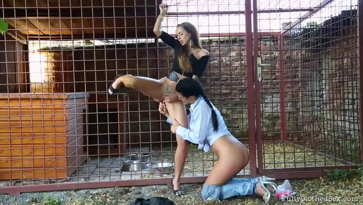 Brunette Babe Gina Devine Uses Dildo