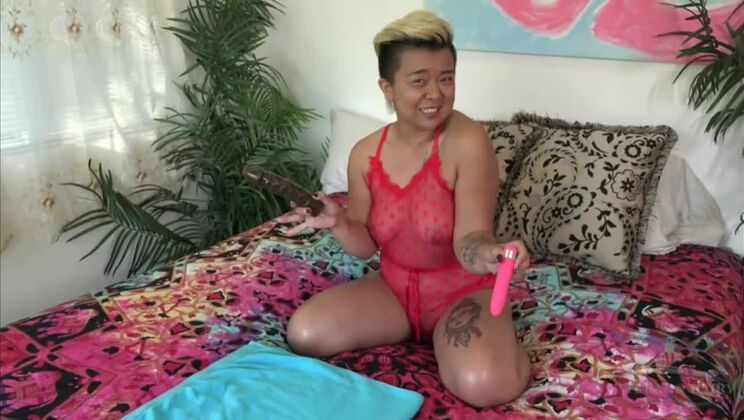 Lulu Sparkle Asian Beauty with Sex Toys