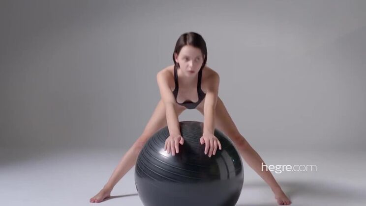 Nude Ariel Fitness Frenzy