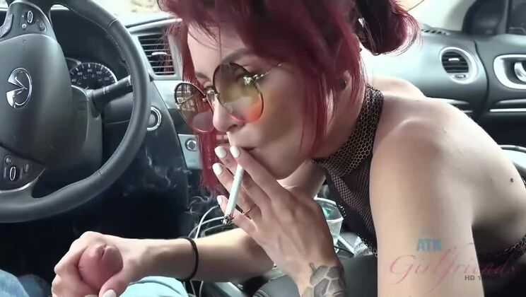  Outdoor sex with Lola Fae is her fantasy 