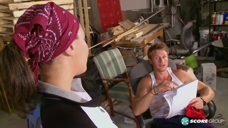 [ScoreLand] - Garage Fun with Brunette Selena - selena castro