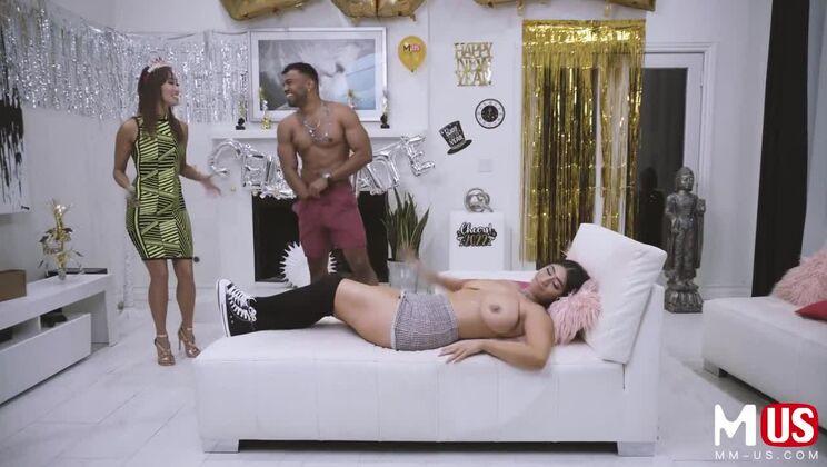 Violet Myers In Big Tits Hardcore Interracial Action