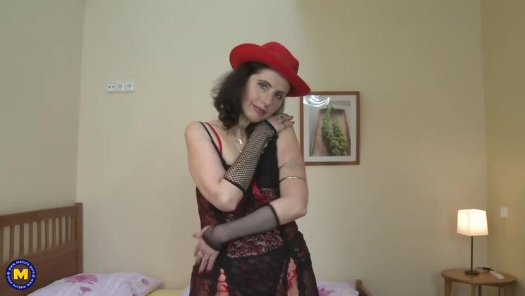 Hairy mature cunt and sex toys - Darlena