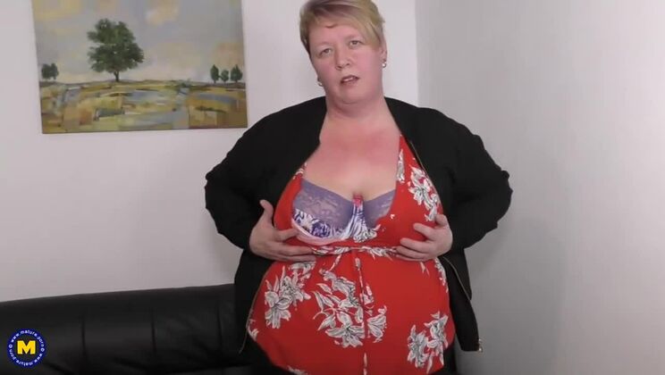 British BBW Mature Woman Enjoys Solo Time