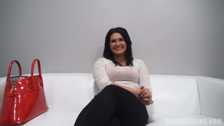 Brunette European Kristyna Entices