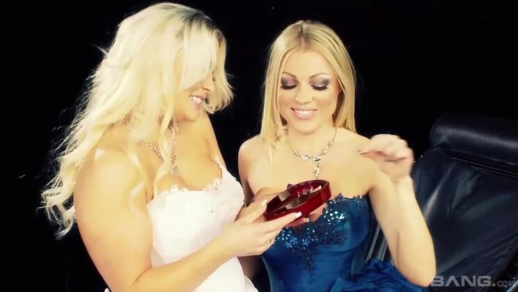 Mel Rook and Cindy Behr Lesbian Fun