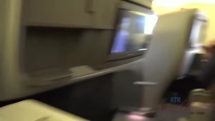 Brunette Jill Kassidy's Outdoor Singapore Experience