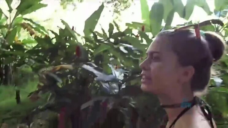 Beach Blowjob with Amateur Babe Jill Kassidy