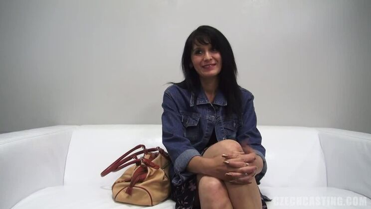 Seducing the Brunette Monika