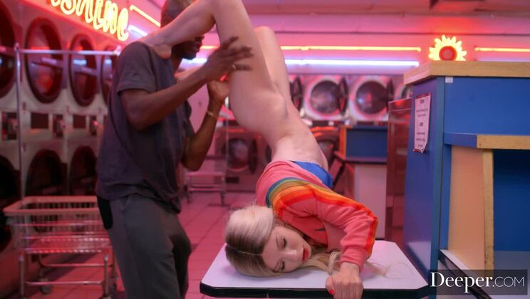 [Deeper] - Anton's Deepthroat Adventure