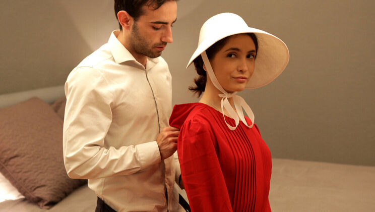 Hairy Pussy Gets Licked by The Other Woman - S2:E5