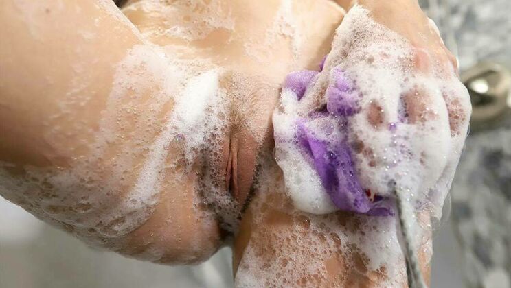 [BangBros18] - Big Tit Josie Rides Cock Like a Pro - Josie Tucker - Jay Bangher