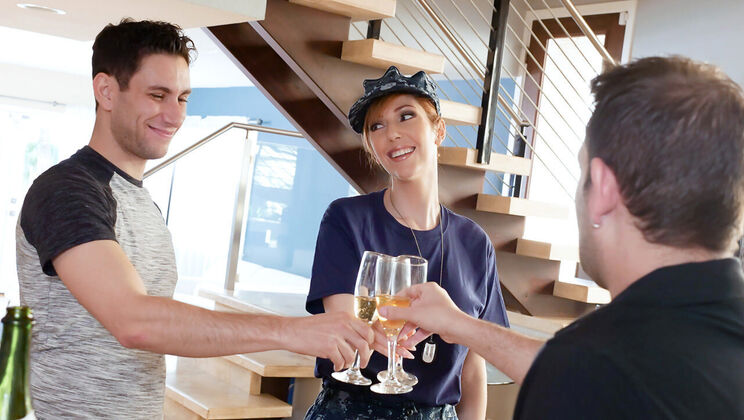 [FamilyStrokes] - Star Spangled Family