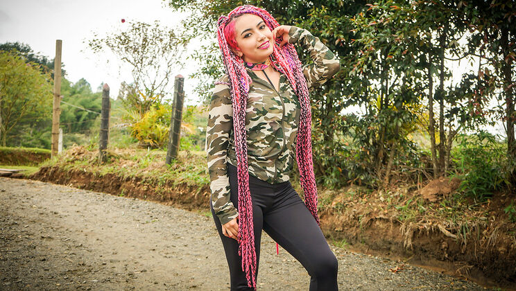 [Oyeloca] - Young Latina with Pink Locks Gets Fucked - Pedro Nel - evolet