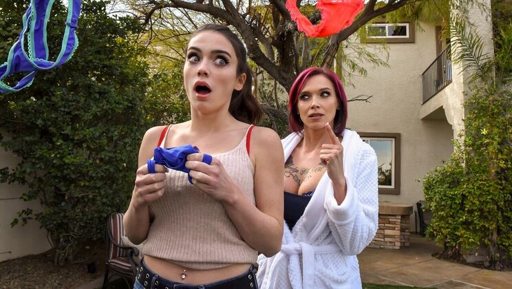 [Brazzers] -  Exploring My New Girlfriend's Piercing  - Anna Bell Peaks - Ashly Anderson