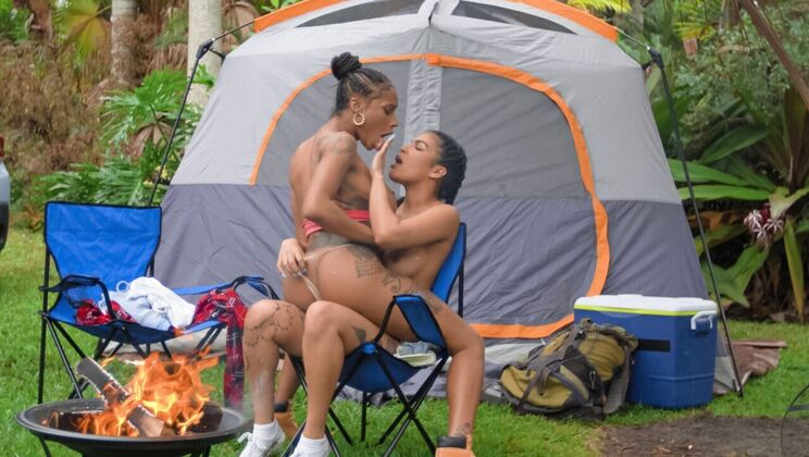 [RKPrime] - Sarai Minx and Maya Farrell's 69 Fun - Sarai Minx - Maya Farrell