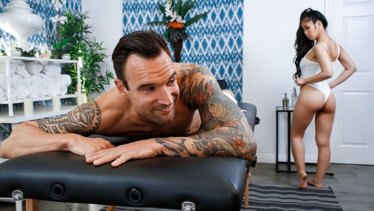 [BigNaturals] - Alex Legend Fucks Jade Kush in Missionary