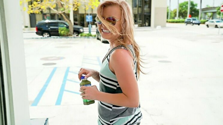 [PublicPickups] - Cowgirl Action with Nicole Clitman - Levi Cash - Nicole Clitman