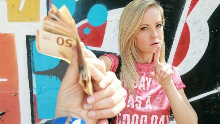 [PublicPickups] - Blonde Bombshell Nip Slip Surprise - Sicilia - Tristan Seagal