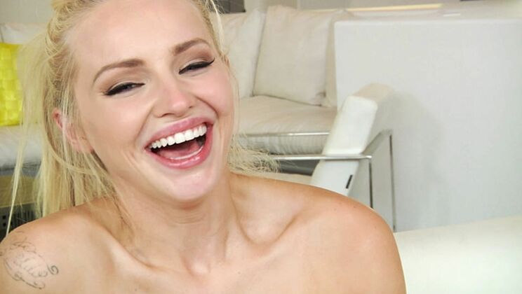 [HardX] - Behind the Scenes with Blonde Staci Carr - Staci Carr