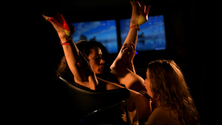 [SinfulXXX] - Stacy and Jayla's Tattooed Bodies - Stacy Bloom - Jayla DeAngelis