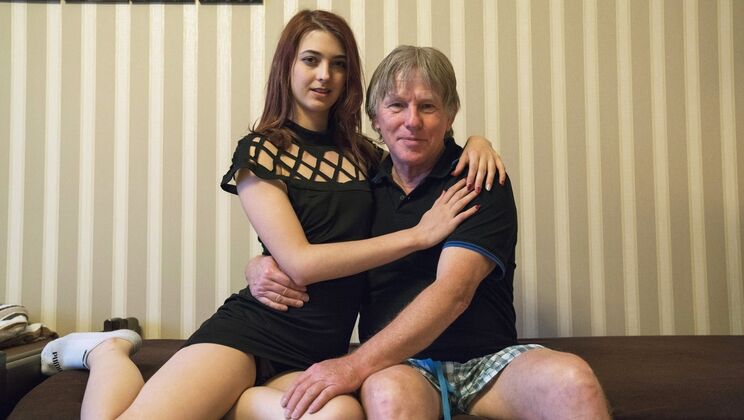 [Oldje] - Tera Link Sucks Felix's Cock in a Hot Blowjob Scene - Tera Link - Felix