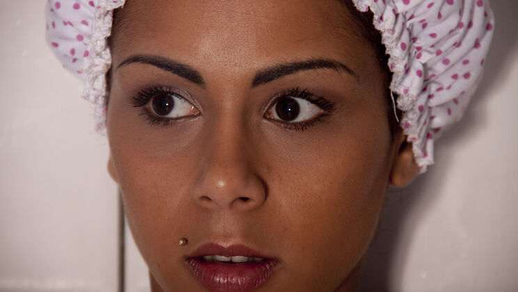 [Oldje] - Nice Toothbrush Turns into a Naughty Blowjob - Isabella Chrystin - Gustavo