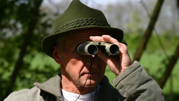 [Oldje] - Brunette and Pierced Maya Brown - Doug - Maya Brown