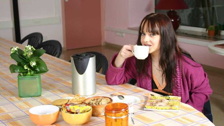 [Oldje] - Young Girl's Deepthroat - Hugh - Anishka