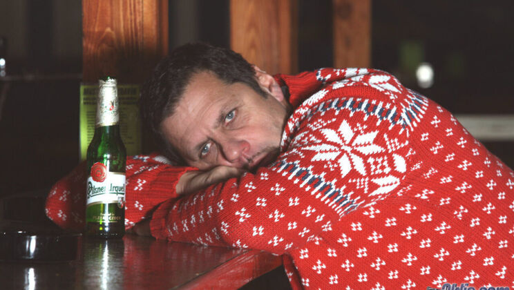 [Oldje] - Close Up of a Sexy Waitress - Sherman - Defrancesca Gallardo