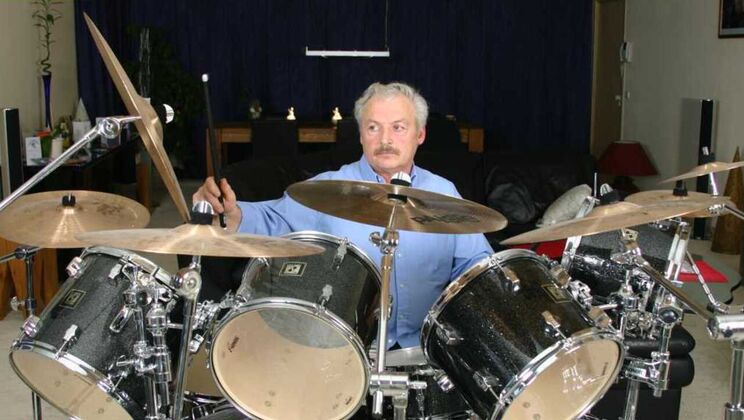 [Oldje] - Ball Licking Fun with Valerie and Gustavo - Valerie - Gustavo