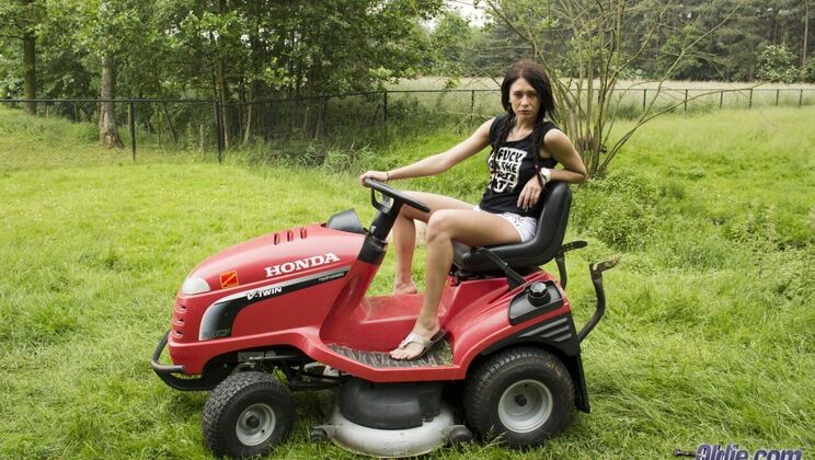 [Oldje] - Seeding the Farmer's Fantasy - Erika Bellucci - Attilah