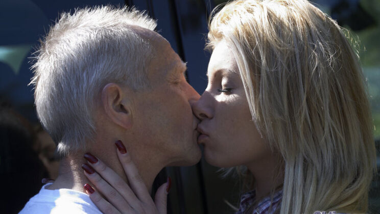 [Oldje] - Big Cock Ride at the Hot Car Wash - Donna Bell - Doug