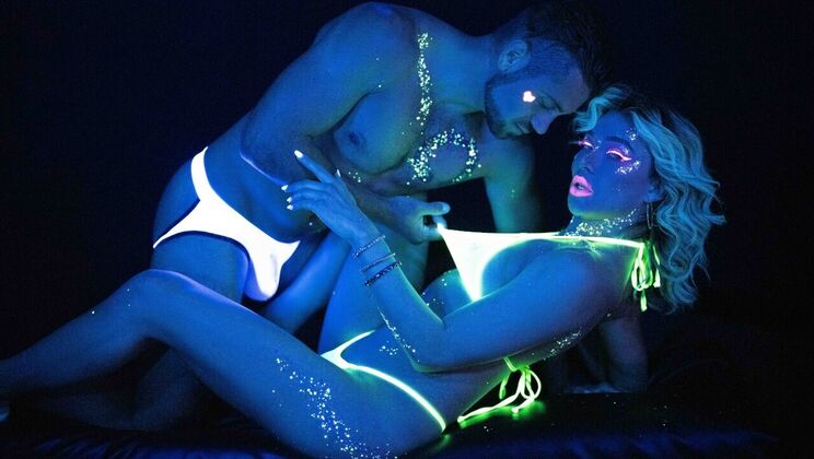 Glowing Booty in High Heels