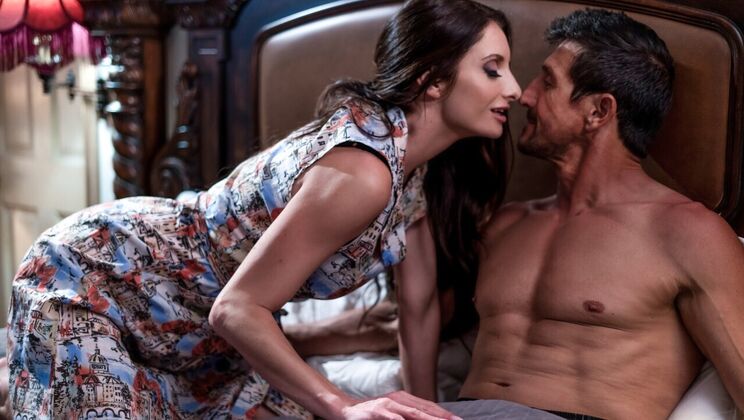 Enhanced Body Silvia Saige In Intense Couple Action