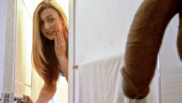 Sexy Stepsister Serves Her Brother