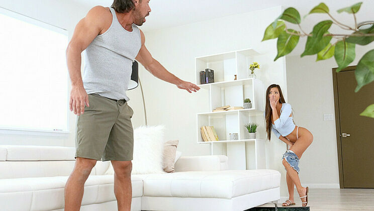 [SpyFam] - Vina Sky's Sensual Rubdown