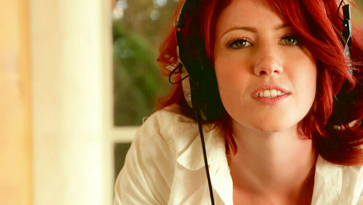 Doggystyle with Elle Alexandra - Sexy Shaved Girl