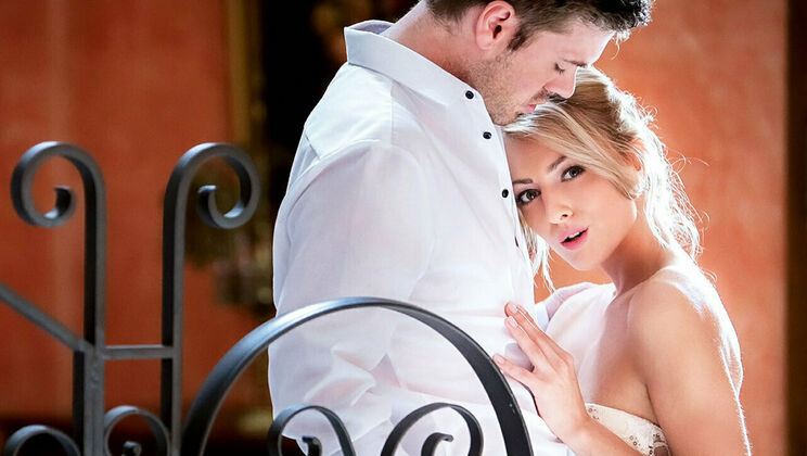 Ryan Ryder and Katy Rose - A Hot Lesbian Couple