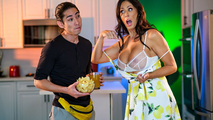 [MyFriend'sHotMom] - Reagan Foxx enjoys a hot fuck session with her son's friend - Reagan Foxx - David Lee