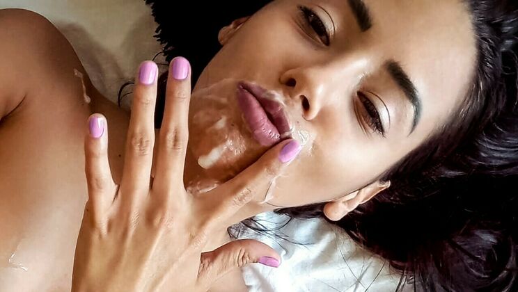 [MOFOSB-Sides] -  Homemade Amateur Sex with Medium Tits Latina - Andreina DeLuxe - Chris Torres