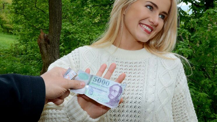 Aisha Blonde Sex Outdoor