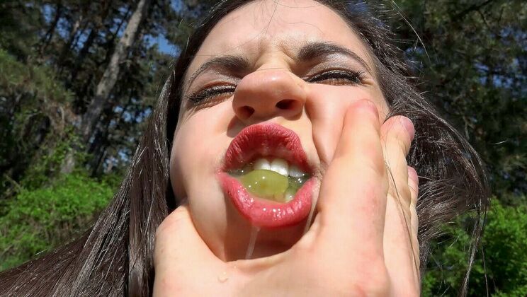 Busty Chick's Braless Day Out