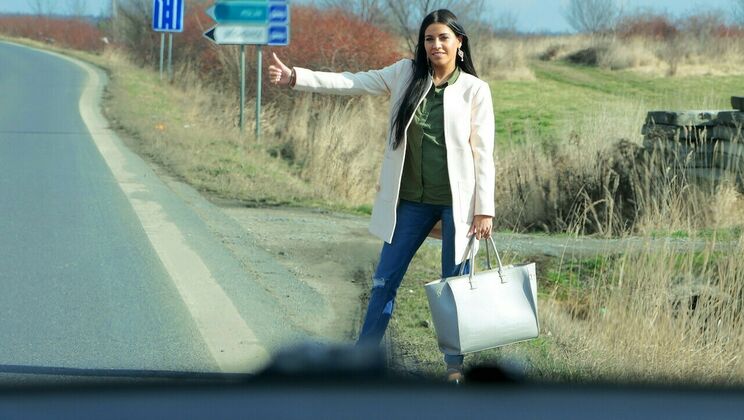 [StrandedTeens] - Stranded Babe's Wild Ride - Eveline Dellai